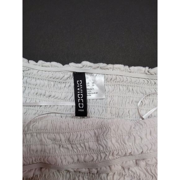 H & M DIVIDED STRETCH CROP TOP. WHITE SIZE XS - Picture 4 of 7